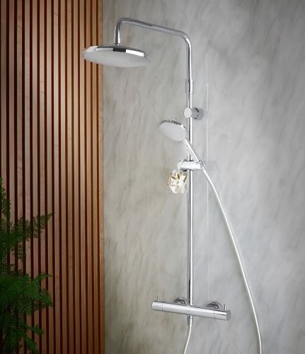 Accessible thermostatic shower